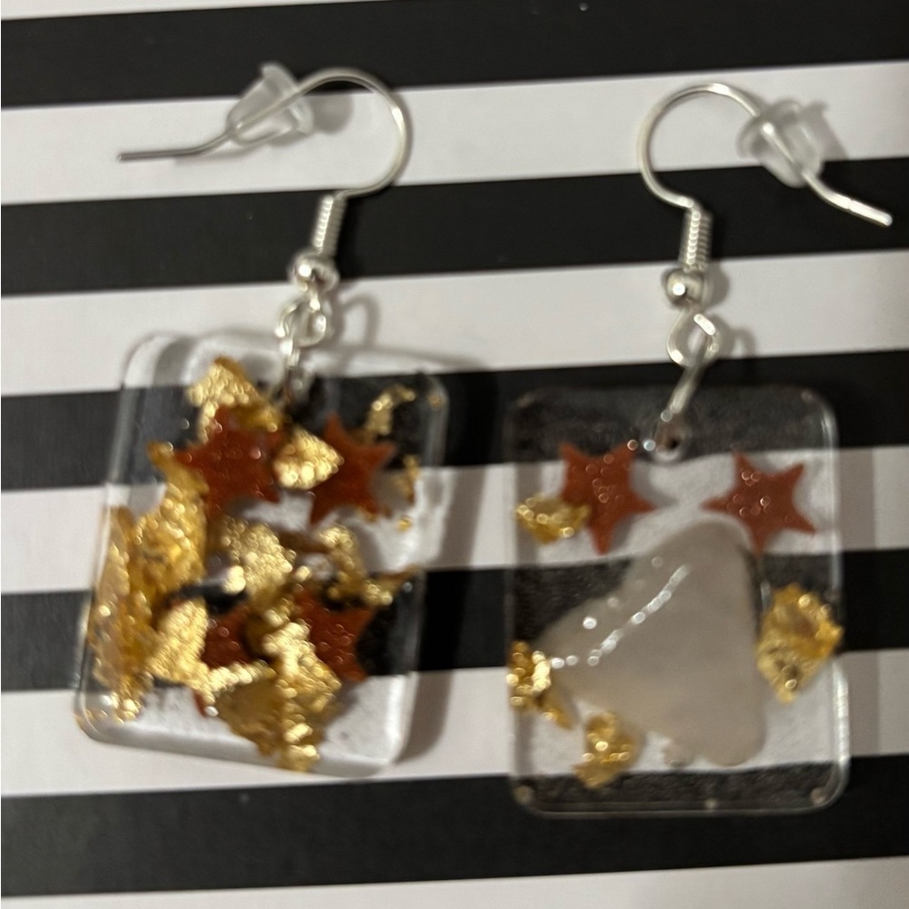 Resin Star bead is eye of the tiger , crystal ,  Leaf Dangle Earrings